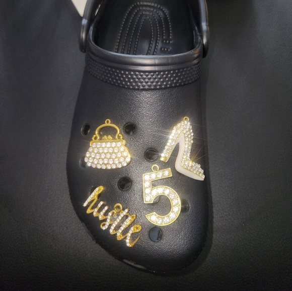 4 piece gold rhinestone croc charms - Picture 6 of 6